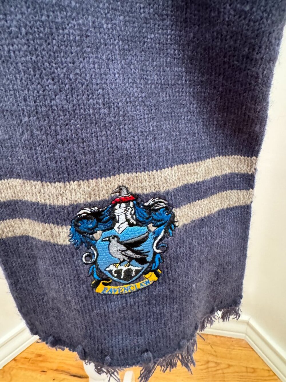 Harry Potter Ravenclaw Knit Scarf Blue Grey Striped Crest EUC